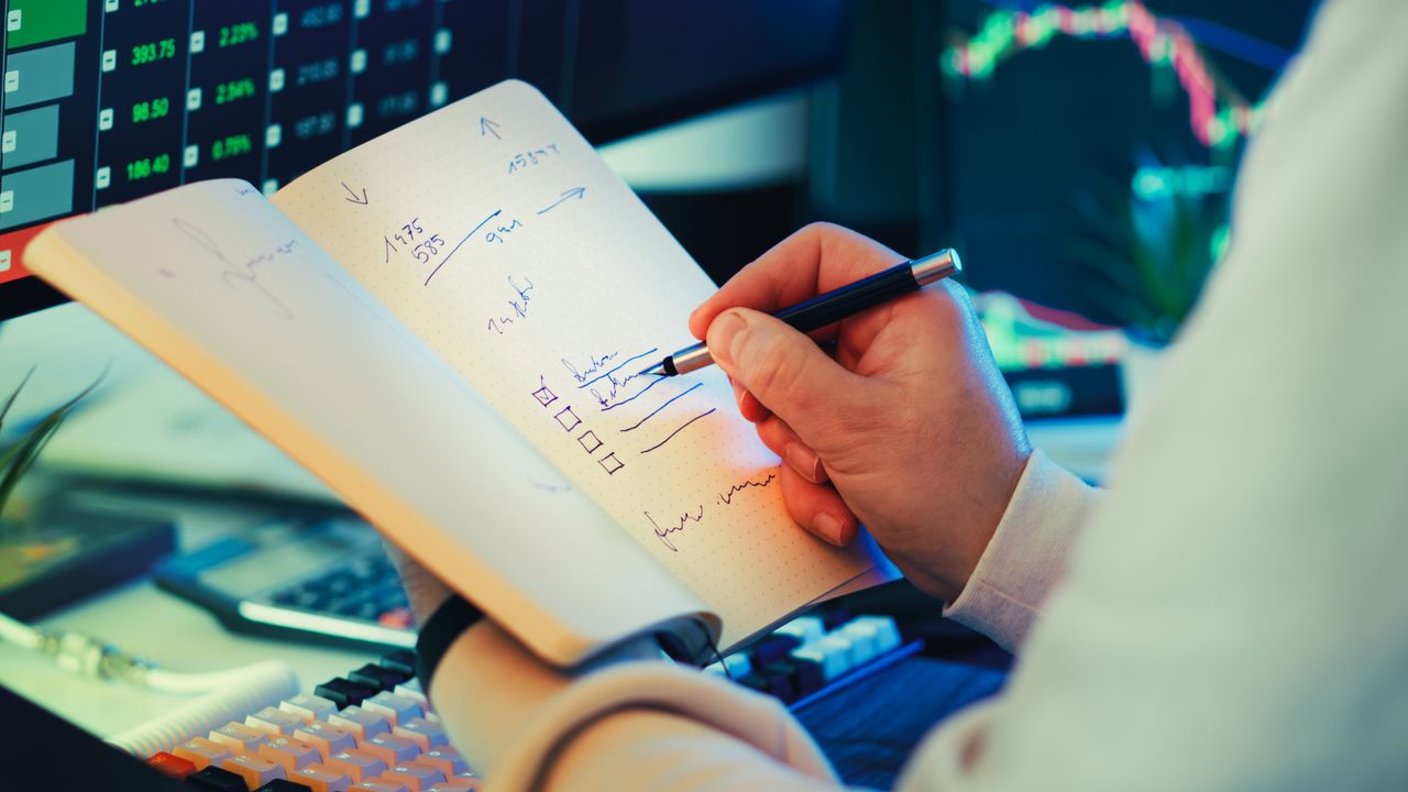 Beginner learning about trading before placing a first trade
